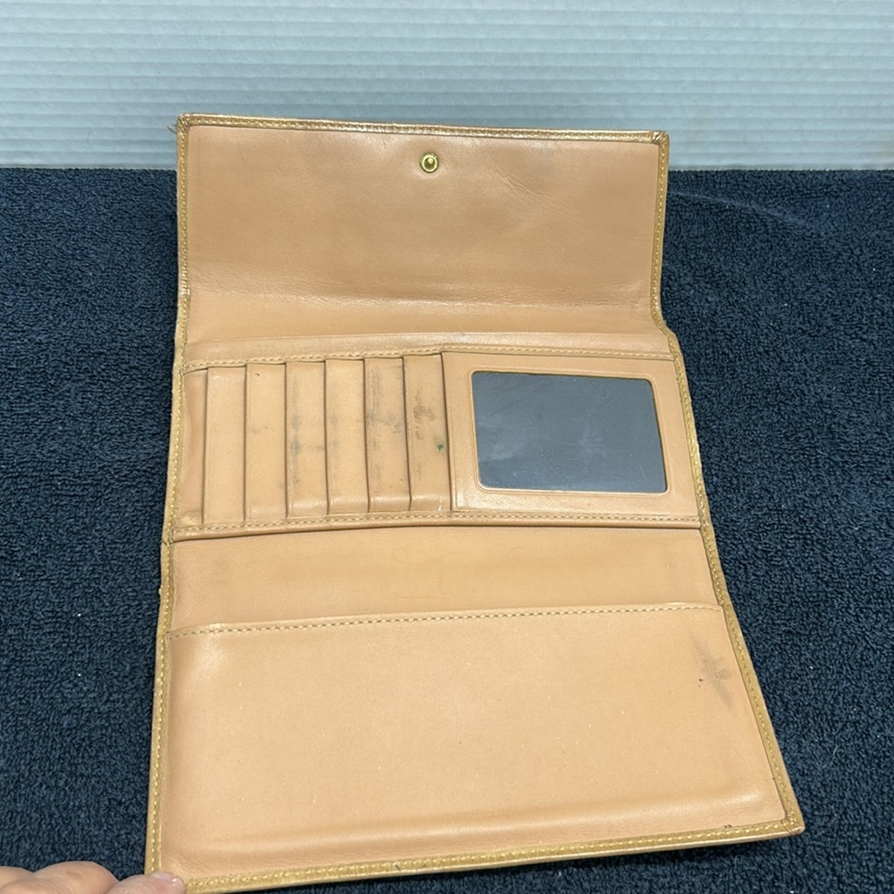 Coach Tan and Brown Signature Wallet - Picture 3 of 5